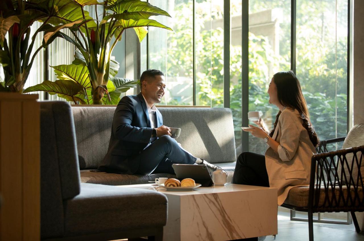 Oakwood Suites Kuningan Джакарта Экстерьер фото