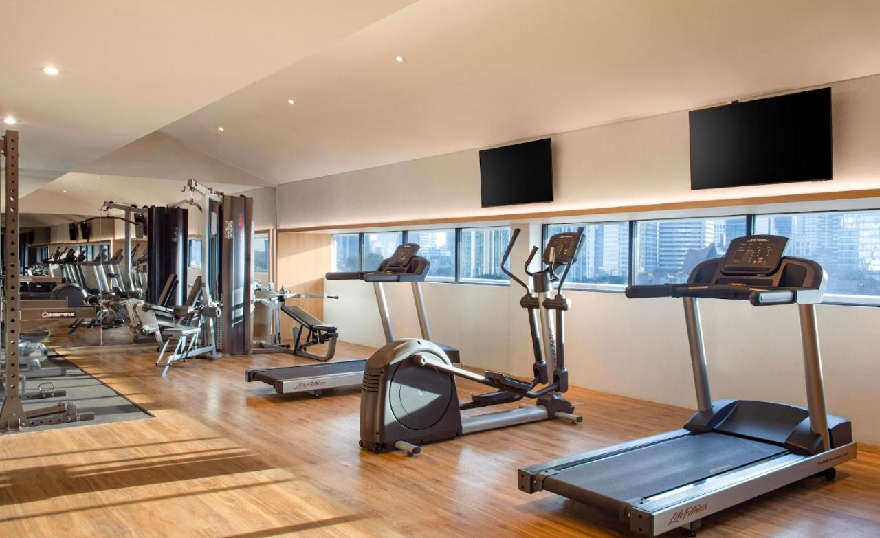 Oakwood Suites Kuningan Джакарта Экстерьер фото