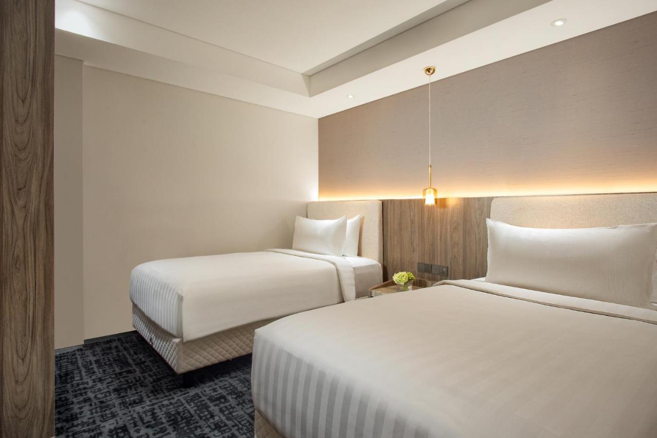Oakwood Suites Kuningan Джакарта Экстерьер фото
