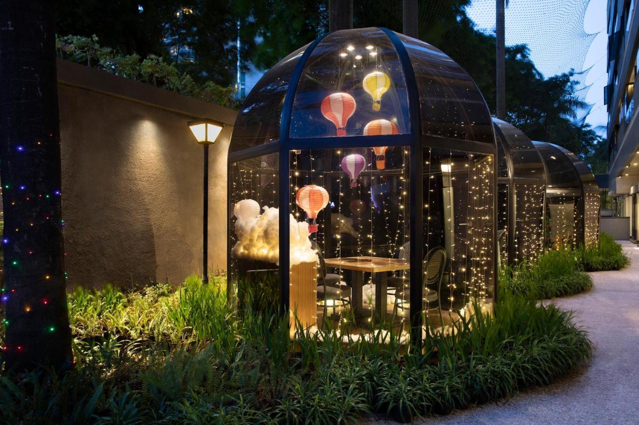 Oakwood Suites Kuningan Джакарта Экстерьер фото