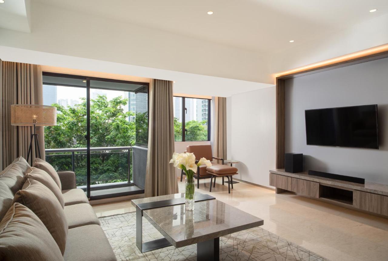 Oakwood Suites Kuningan Джакарта Экстерьер фото