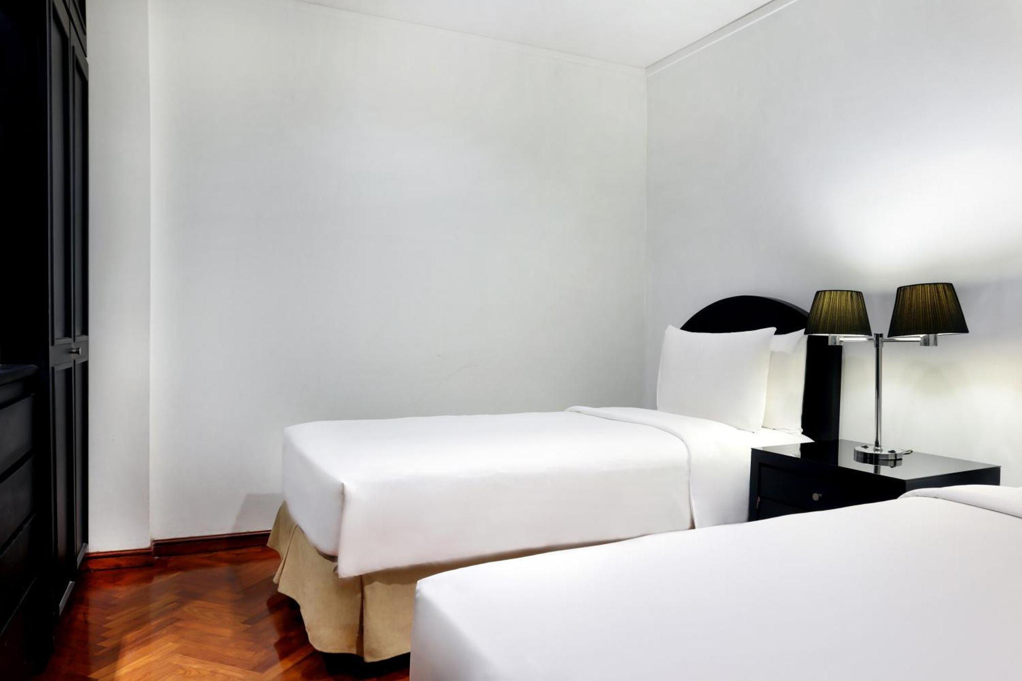 Oakwood Suites Kuningan Джакарта Экстерьер фото